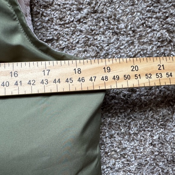 Old Navy Olive Green Frost Free Puffer Vest - Picture 8 of 9